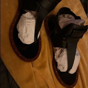 ZARA LEATHER SANDALS